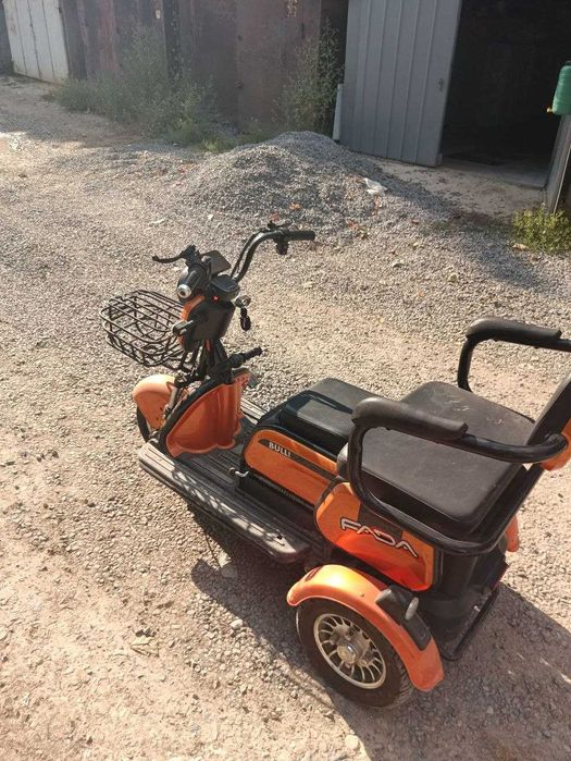 Электроскутер трехколесный FADA BULLІ 600W Фада були Оранжевый
