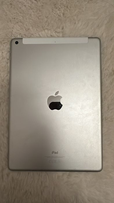 iPad Apple 9 generacji 64 GB 93 procent baterii stan bdb