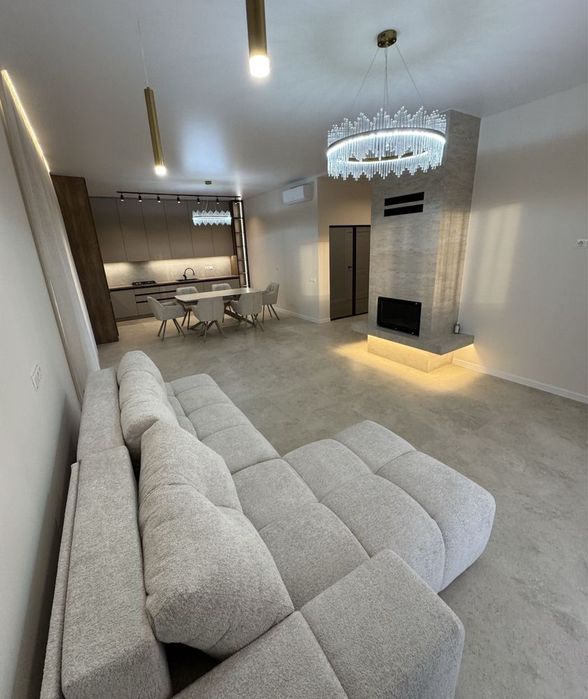 Продаж будинку з Газом 3 окремі кімнати | Гардеробна | Камін | 145м2 |
