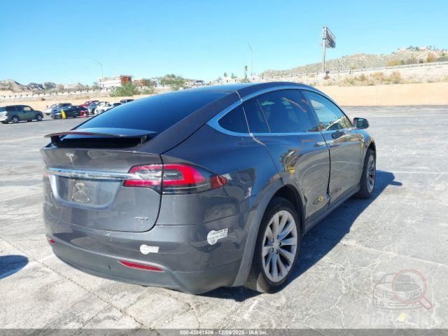 Розбір шрот запчастини Tesla Model X 2016-2020 P100D