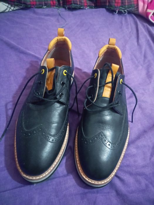 Sapatos CR7 em bom estado