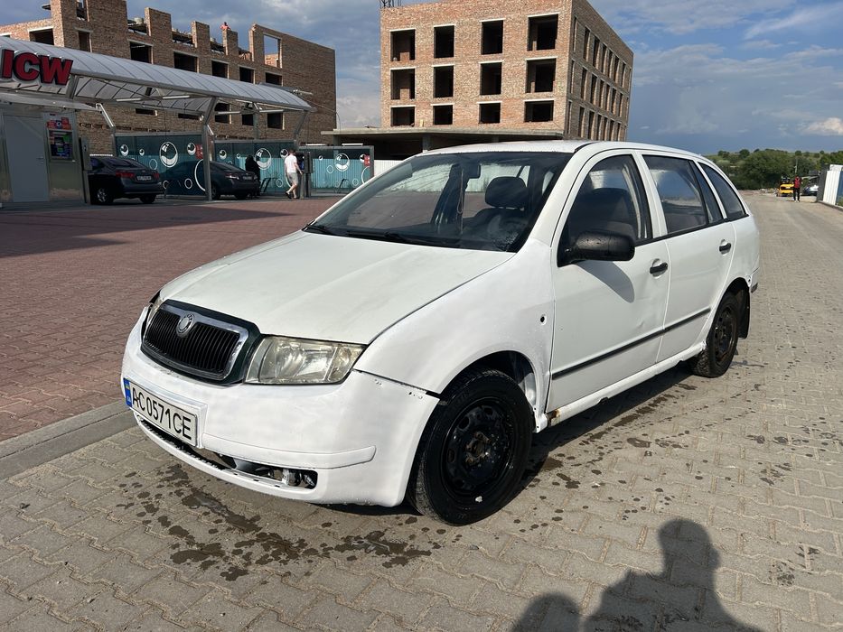 Шкода фабія. 1.4 бензин