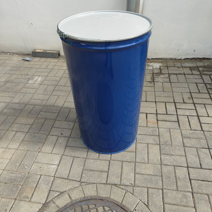Beczki 200 litrowe metalowe