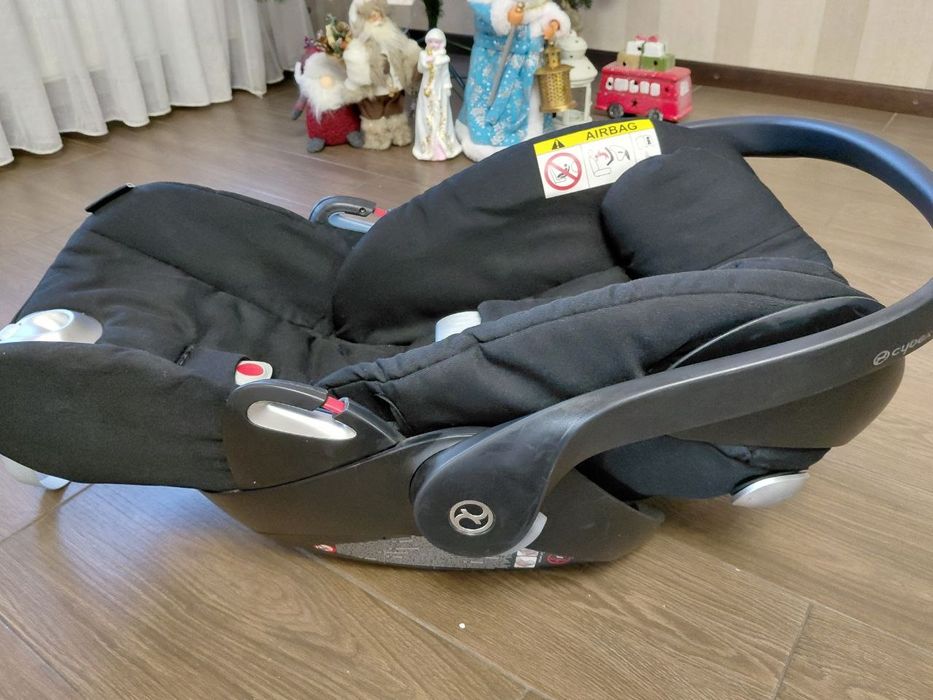 Автокрісло  Cybex cloud Q platinum