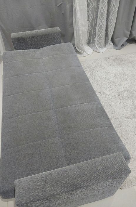 Sofá Cama c arrumação