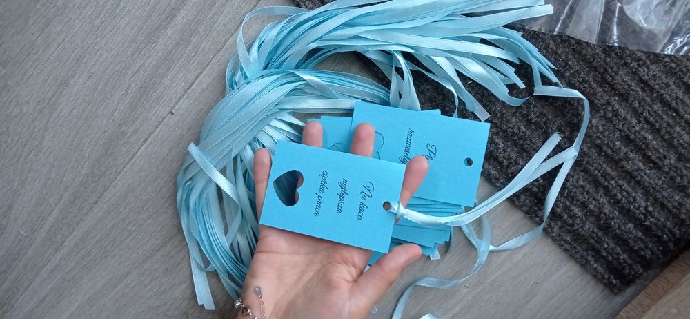 Zawieszki na alkohol 70 sztuk