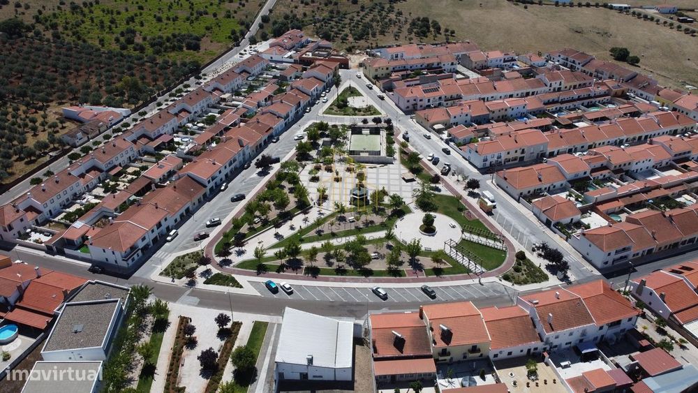 Casa de Aldeia remodelada T1 em Bencatel