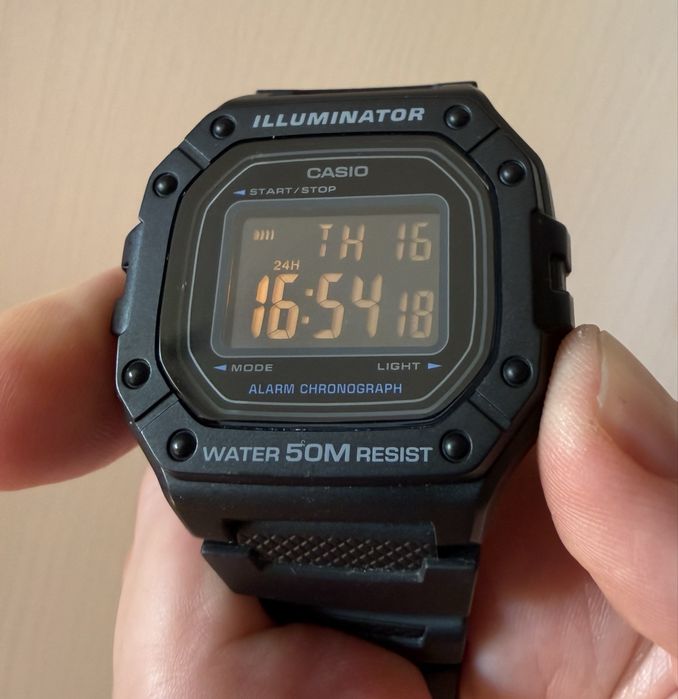 Zegarek Casio + pudełko+gratis