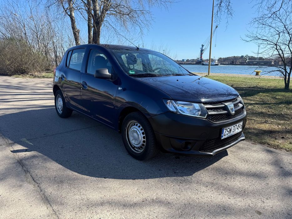Dacia Sandero Super stan niski przebieg nowy rozrząd