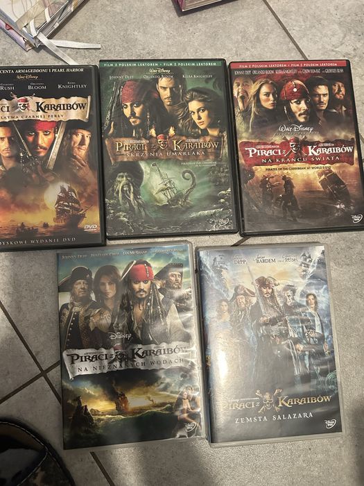 Piraci z karaibów wszystkie czesci dvd 1,2,3,4,5
