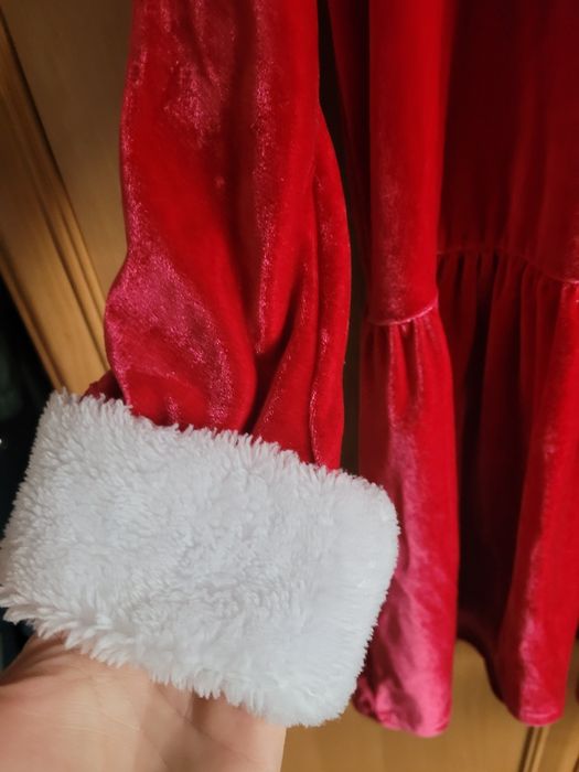 Świąteczna czerwona sukienka Mikołajki