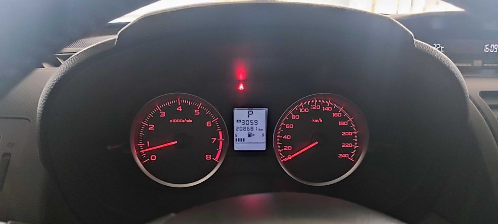 Автомобіль Subaru XV 2013