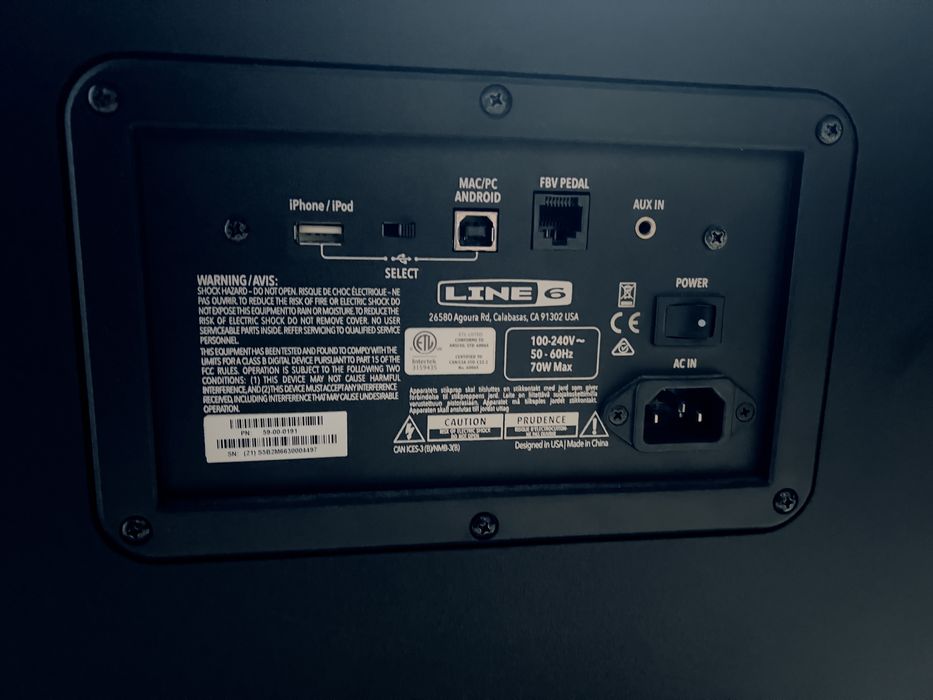 Line 6 Spider V 60W com pedaleira FBV3