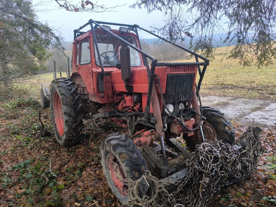 MTZ 82 z przyczepą napędową