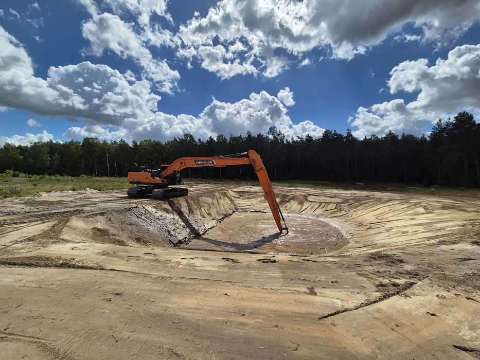 Koparka Usługi Long długie ramię 22 metry Kopanie stawów odmulanie