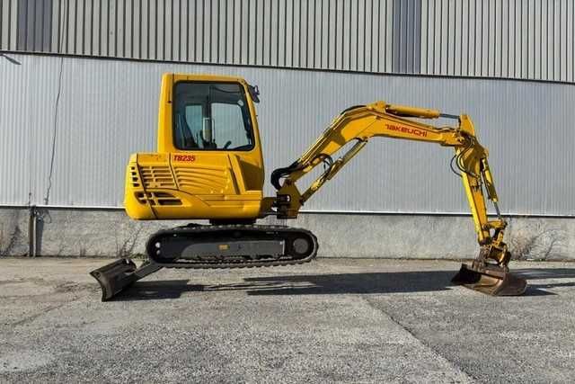Takeuchi TB235,TB 235 міні єкскаватор з ЄС