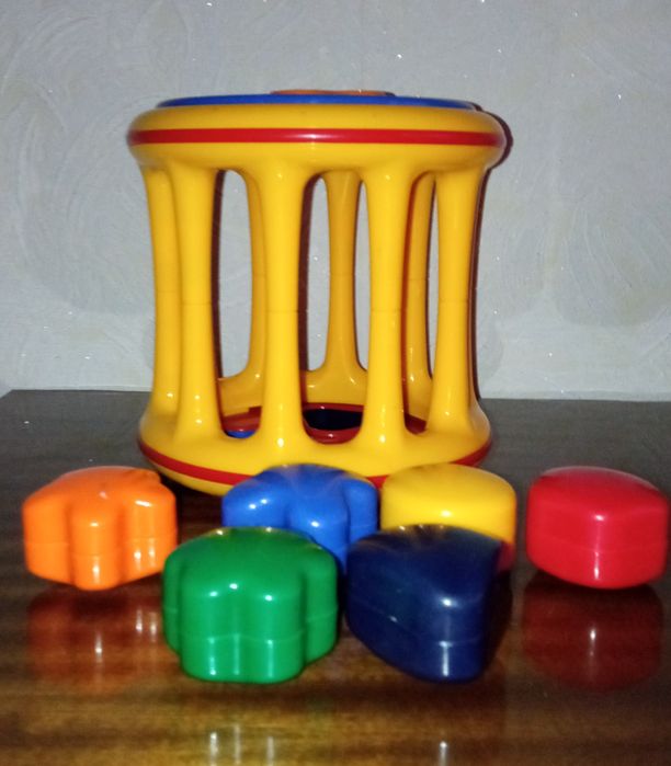 Развивающая игрушка "Формочки" Tolo Toys