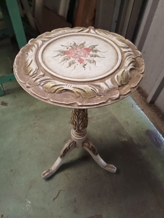 Mesa de apoio decorada
