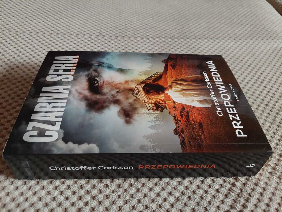 "Przepowiednia" Christoffer Carlsson CZARNA SERIA