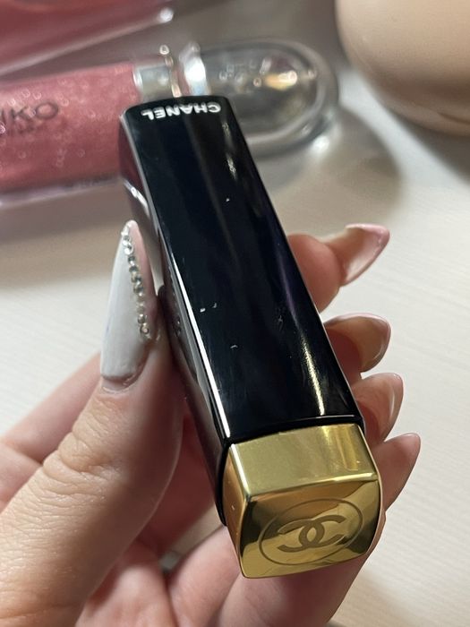 unikatowy numer! 70 Chanel Rouge Allure Velvet Matowa Pomadka