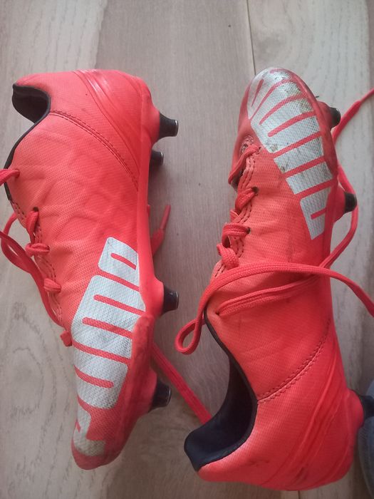 Buty korki "puma" 33