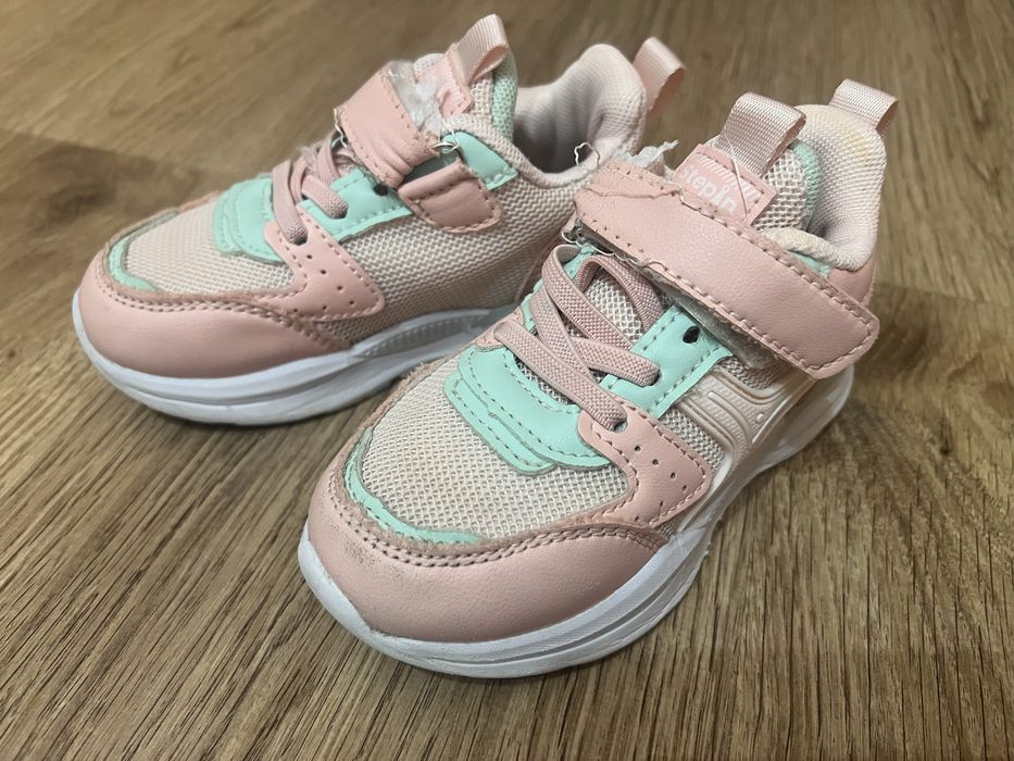 Кросівки 24р для дівчинки