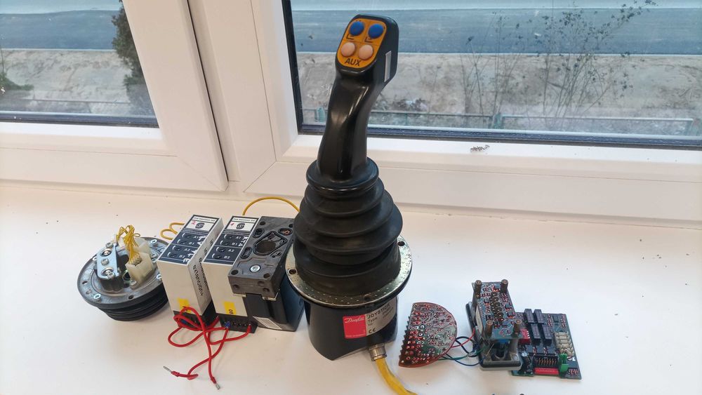 Serwis naprawa joystick Prof1 Danfoss DJP1 Matbro Claas Dieci PVG32