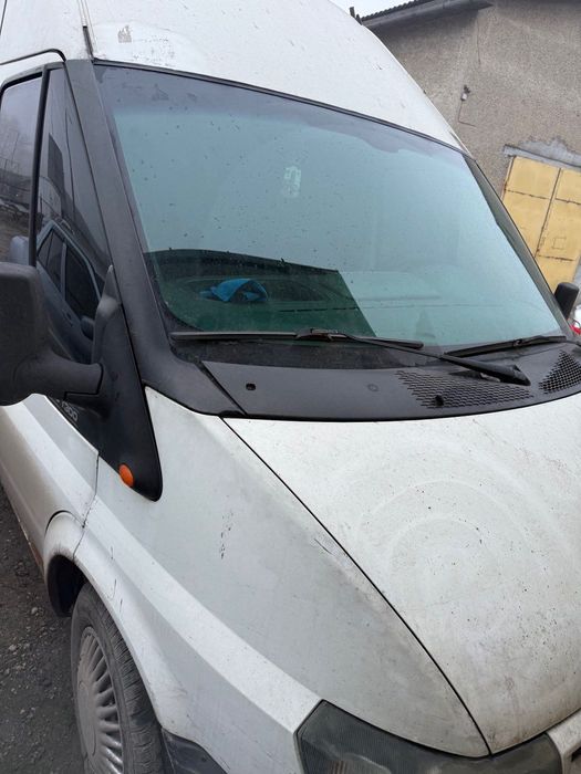 вантажні автобус