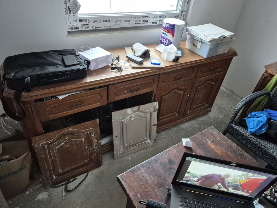 Witryna i komoda do renowacji