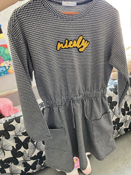 Сукня для дівчинки