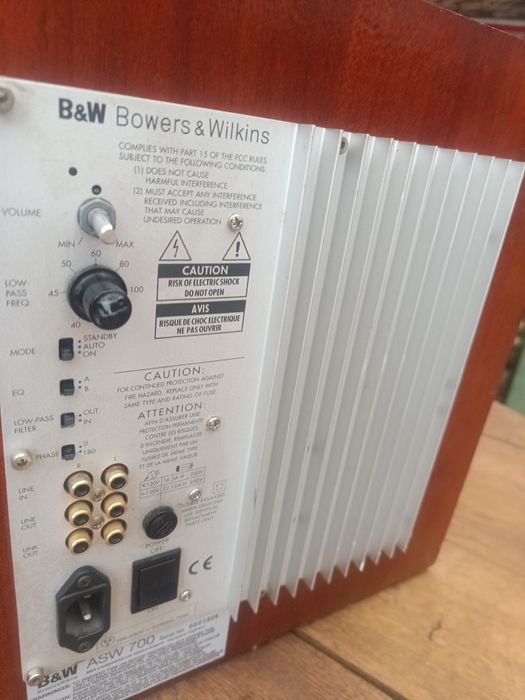 Subwoofer Bowers & Wilkins  B&W ASW700