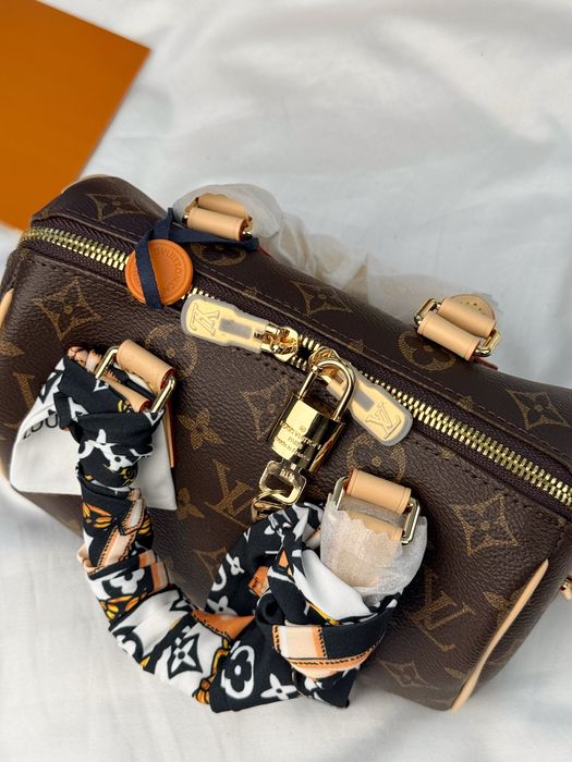 Сумка Louis Vuitton Speedy Bandouliere 20 Monogram Canvas
