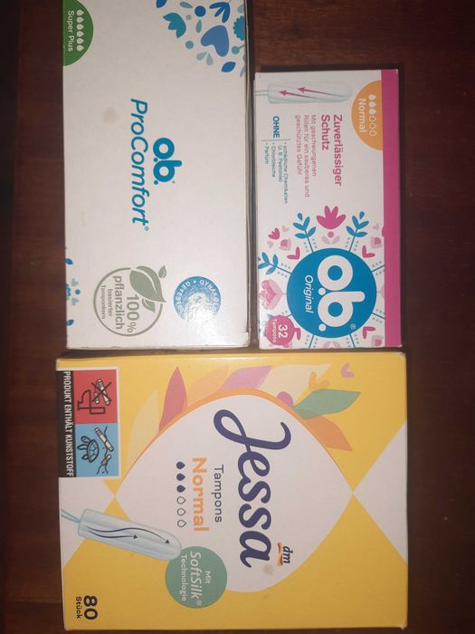 Тампони жіночі гігієнічні. В пакуваннях і поштучно. Менструальна чаша.