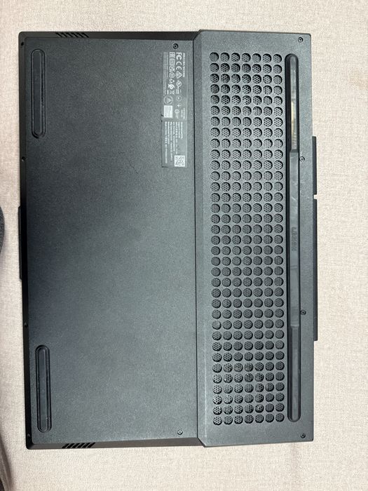 Lenovo Legion 5 17ACH6H 17.3” / RTX 3050 / 16GB RAM / SSD 512GB