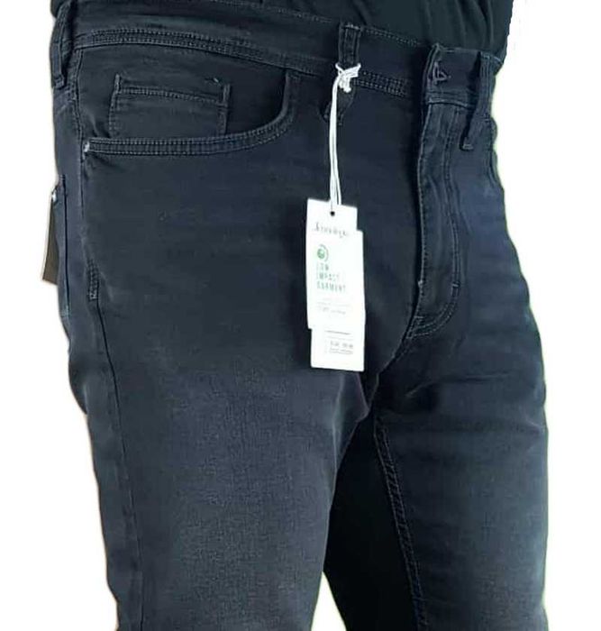 Męskie jeansy Mustang Oregon - Slim Low Regular czarne nowe - W38/L30