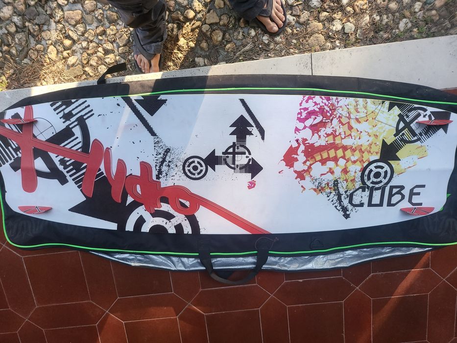 Prancha twintip cube