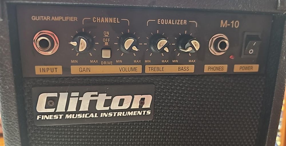 Wzmacniacz gitarowy Clifton M-10