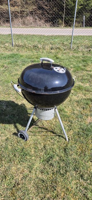 Grill węglowy Weber kula