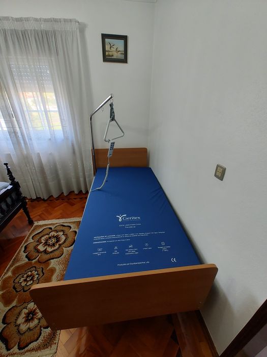 Cama articulada (elétrica)