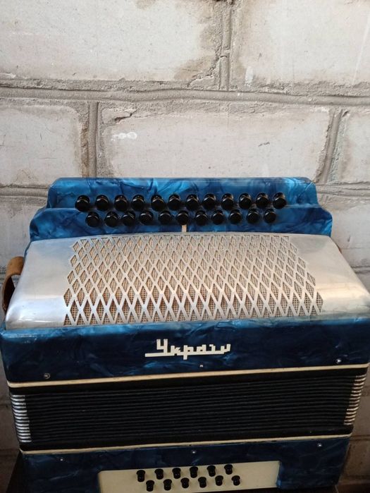 Гармонь Украина производства ссср