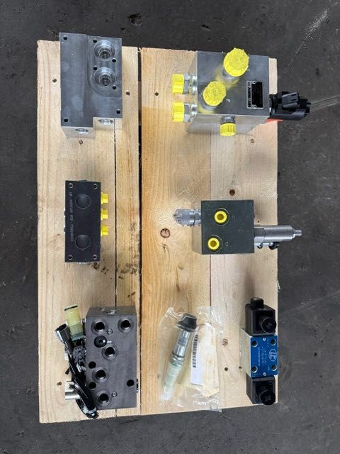 paleta hydrauliki nowa do maszyn budowlanych