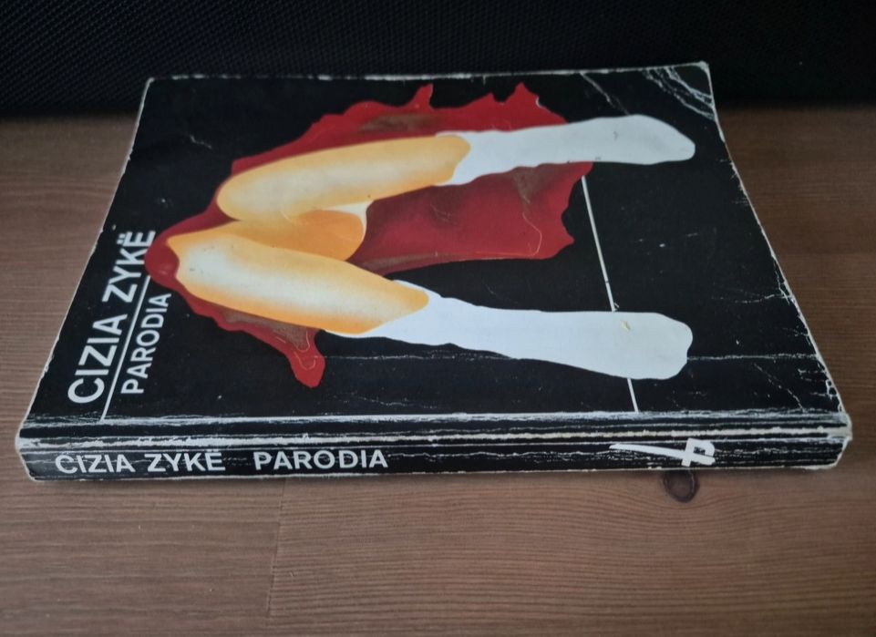 Książka Cizia Zyke - Parodia