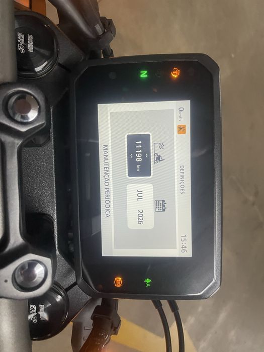 Honda CB650r E-Clutch 2024