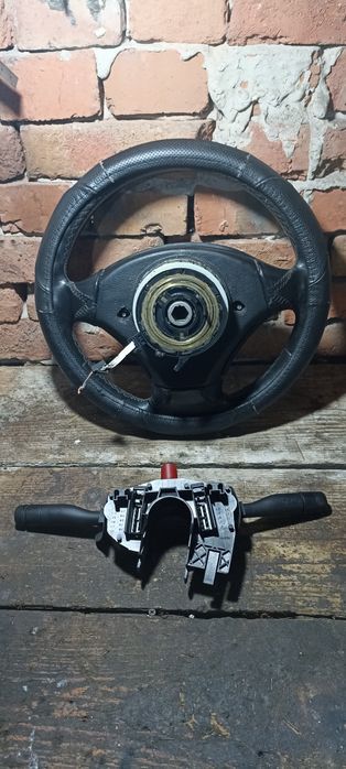 Руль та підрульвий перемикач Ford escort  mk7