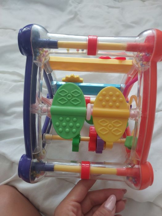 Дитяча іграшка для розвитку