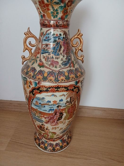 Jarrão com motivos chineses
