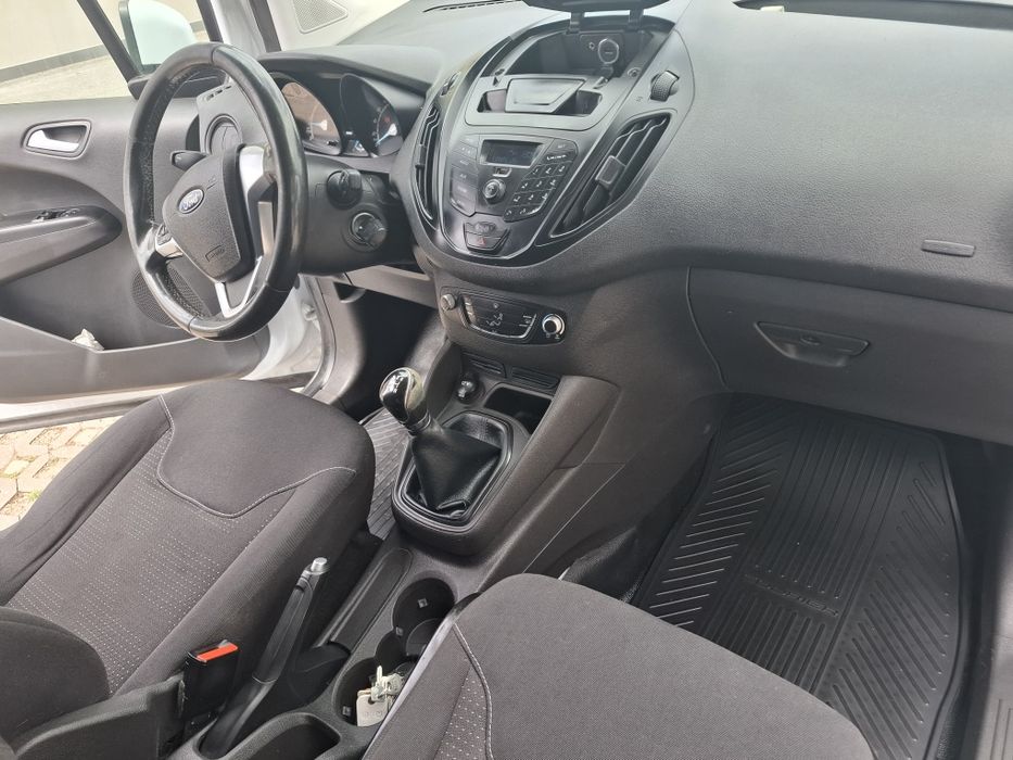 Ford transit courier 1.5 tdci   Possibilidade de financiamento