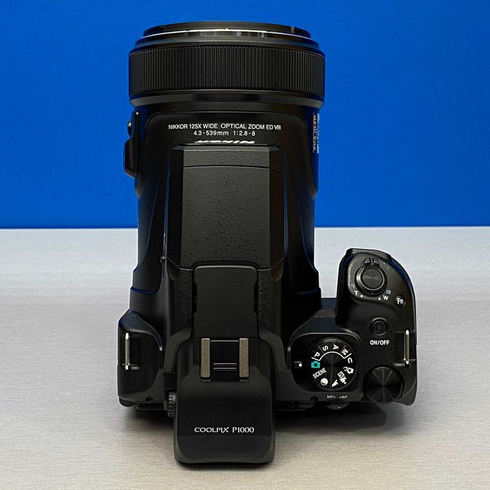 Nikon Coolpix P1000 (16MP - 125x Optical Zoom)