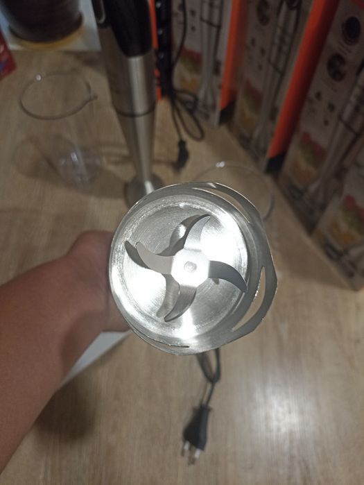 Лідери продажів. 1500W та 1400W  Найпотужніші занурювальні блендери