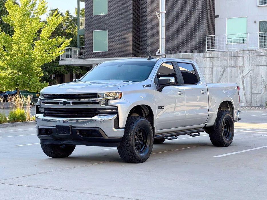 Chevrolet Silverado 1500      2021